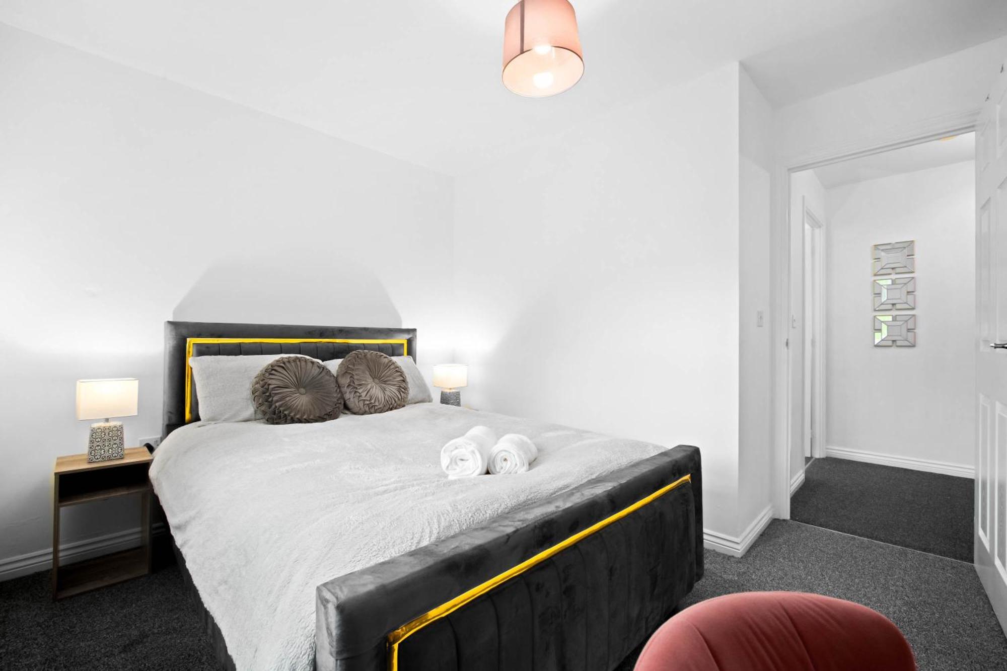 Harmony House 3 Bedroom New Build For Families, Contractors, Black Country Museum Sleeps 6 Tipton Esterno foto