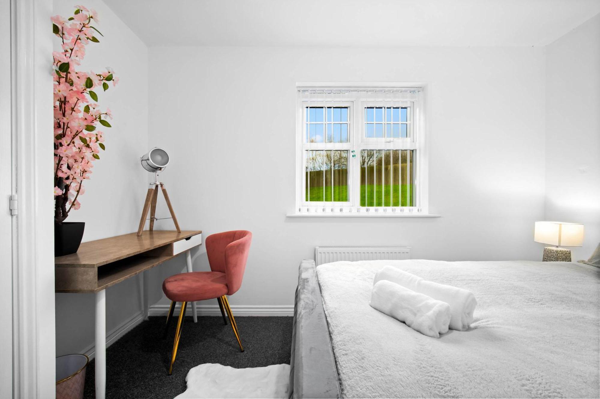 Harmony House 3 Bedroom New Build For Families, Contractors, Black Country Museum Sleeps 6 Tipton Esterno foto