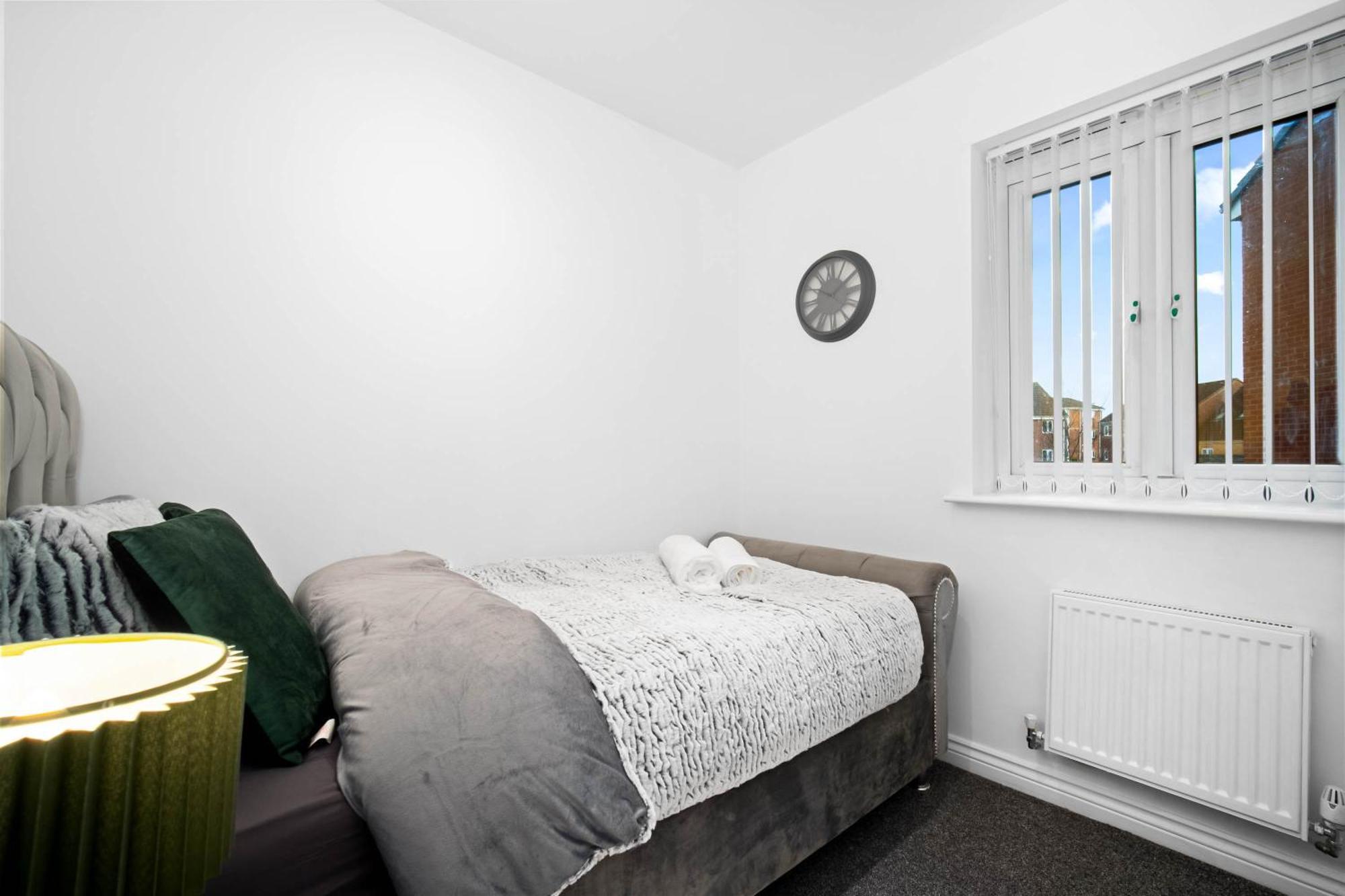 Harmony House 3 Bedroom New Build For Families, Contractors, Black Country Museum Sleeps 6 Tipton Esterno foto