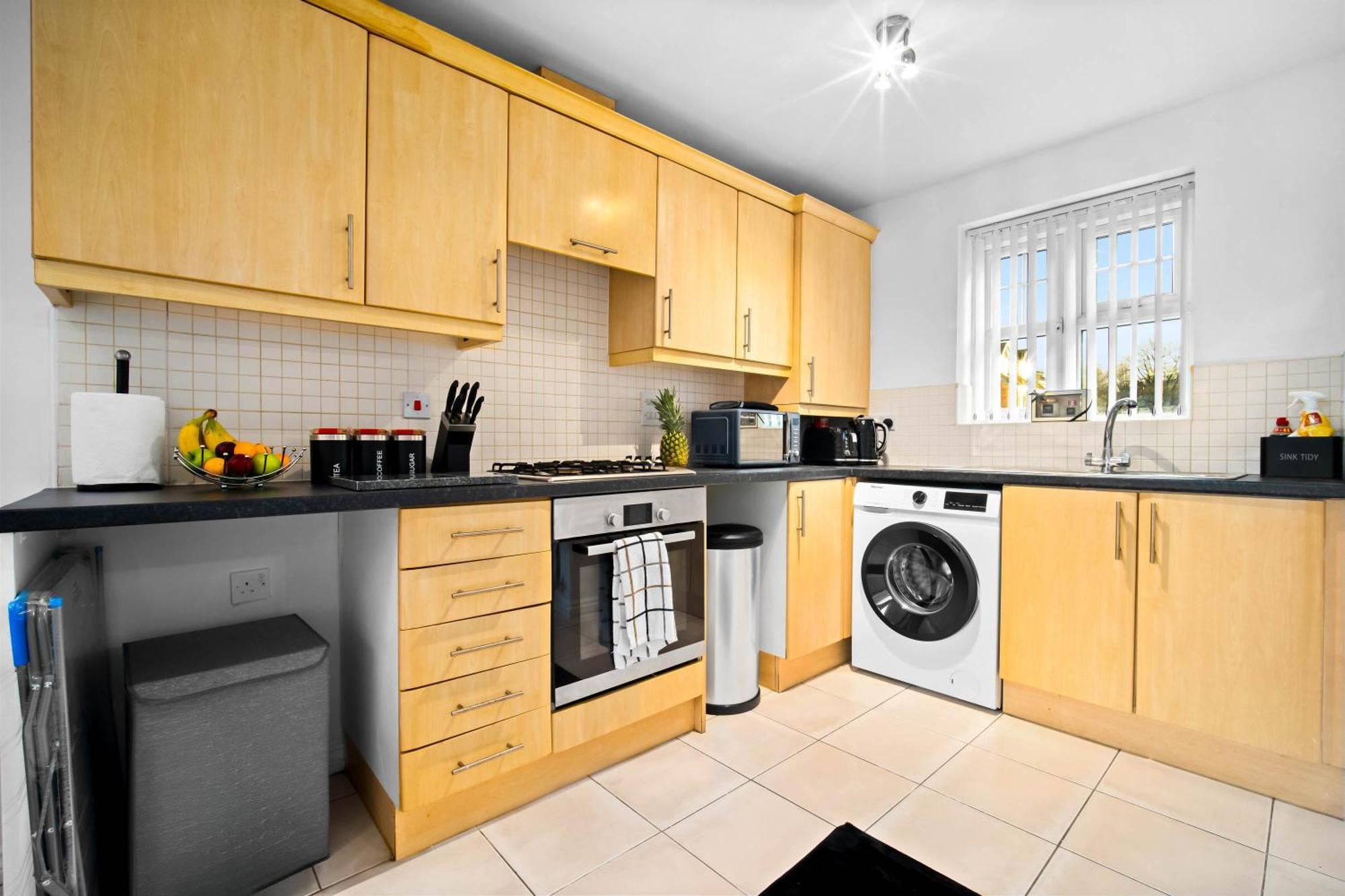 Harmony House 3 Bedroom New Build For Families, Contractors, Black Country Museum Sleeps 6 Tipton Esterno foto