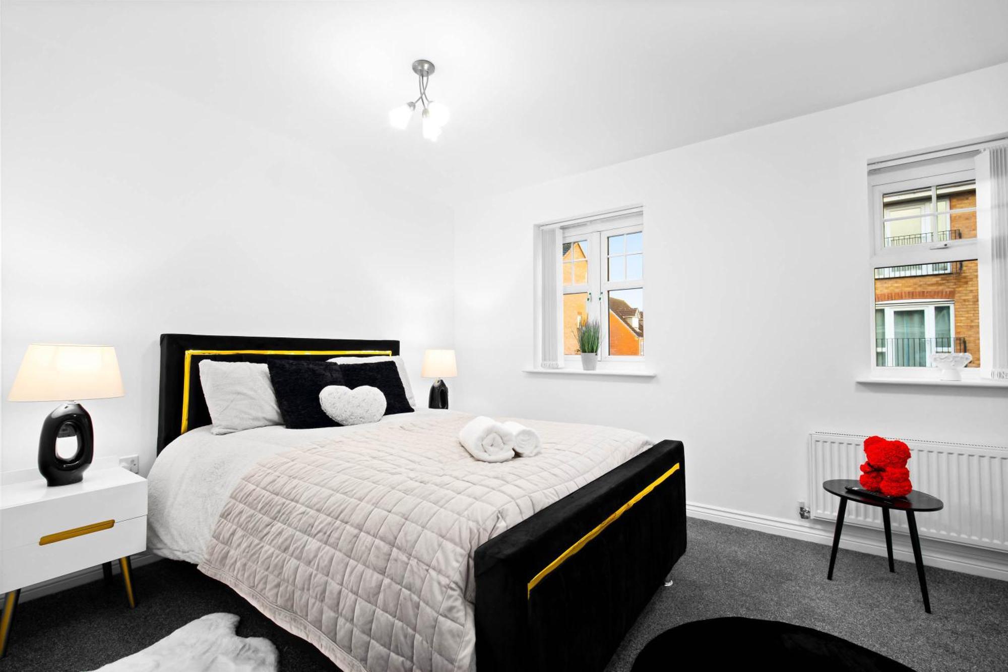 Harmony House 3 Bedroom New Build For Families, Contractors, Black Country Museum Sleeps 6 Tipton Esterno foto